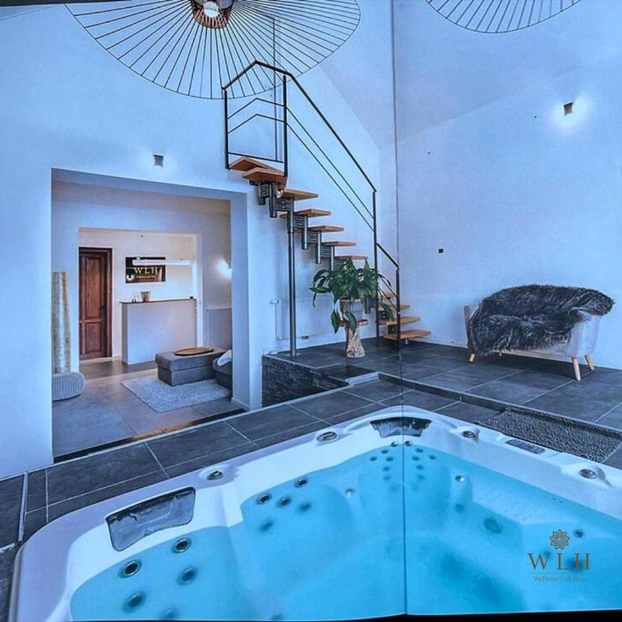 Appartamento Wellness Loft Huy Esterno foto